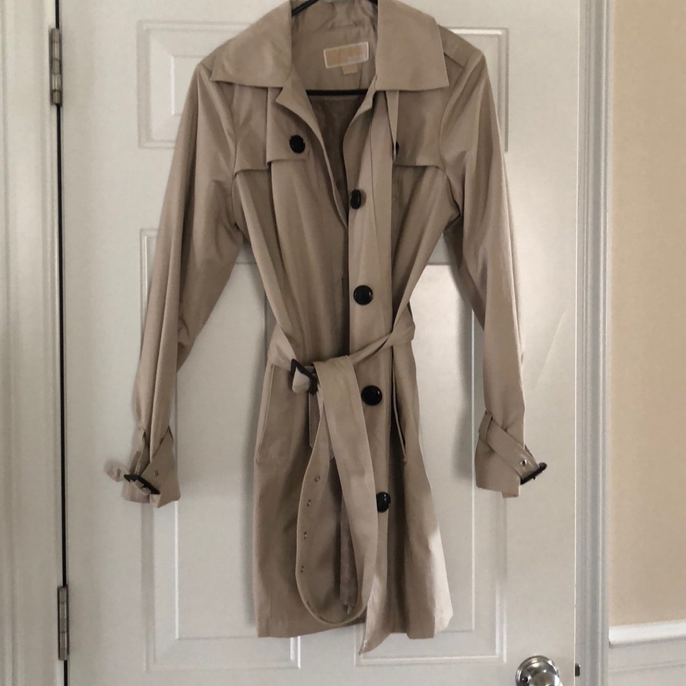 Michael Kors Belted Trenchcoat